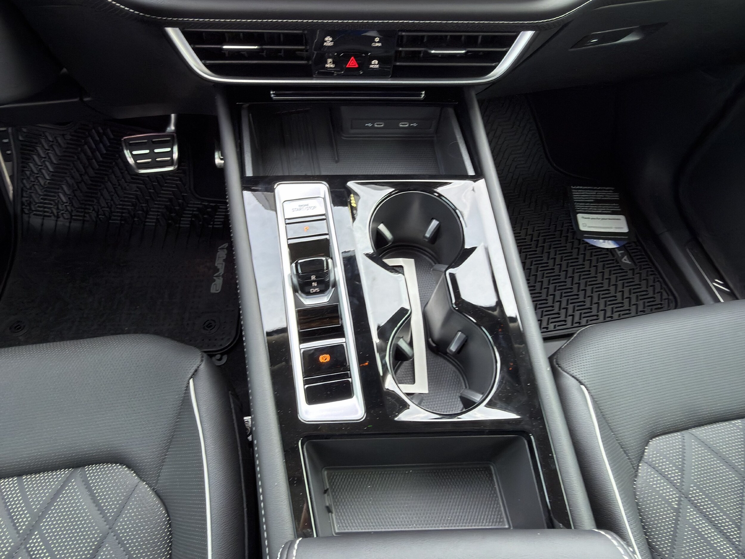 2026 Volkswagen Atlas SEL Premium R-Line - Photo 16