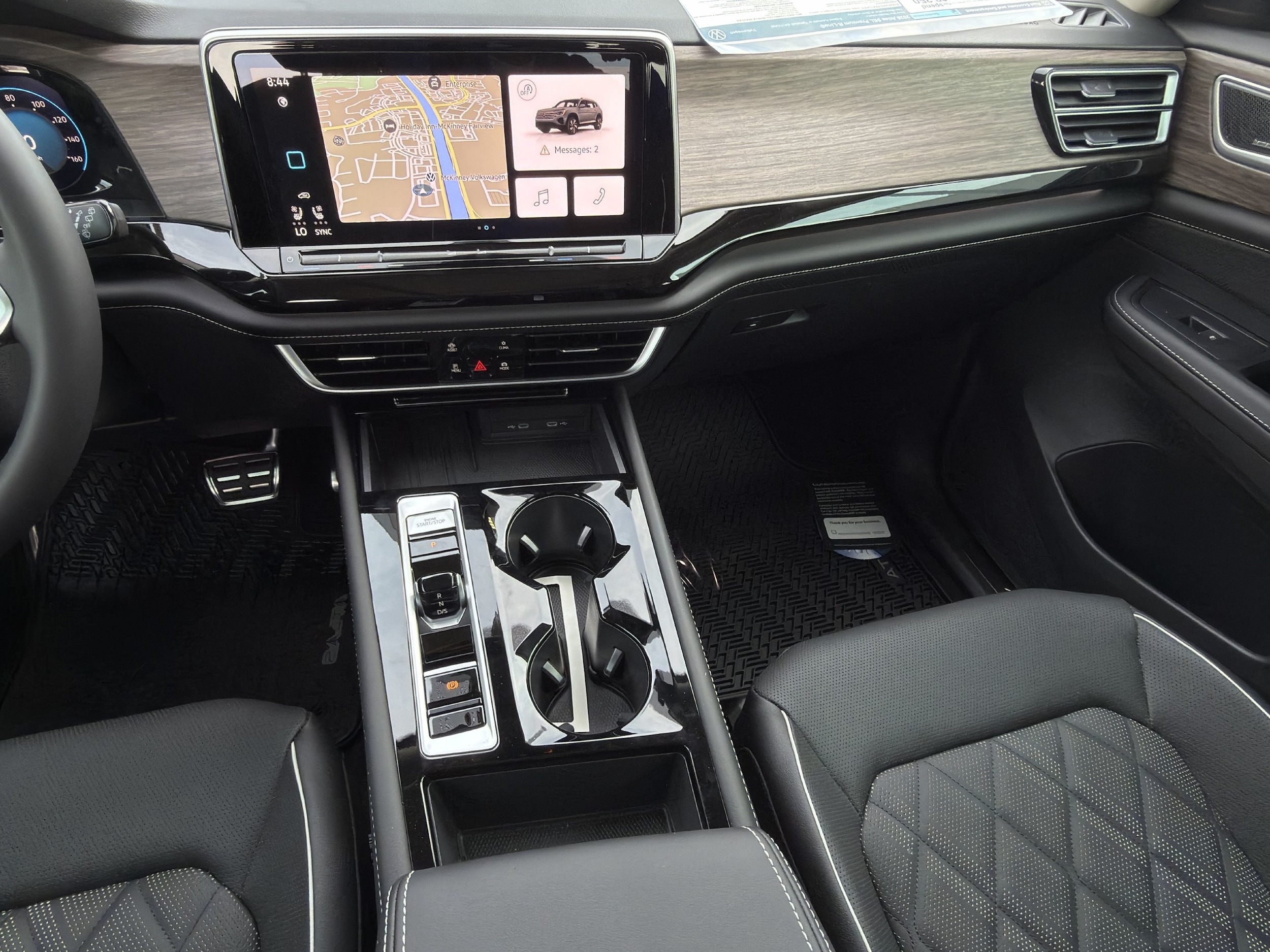 2026 Volkswagen Atlas SEL Premium R-Line - Photo 12