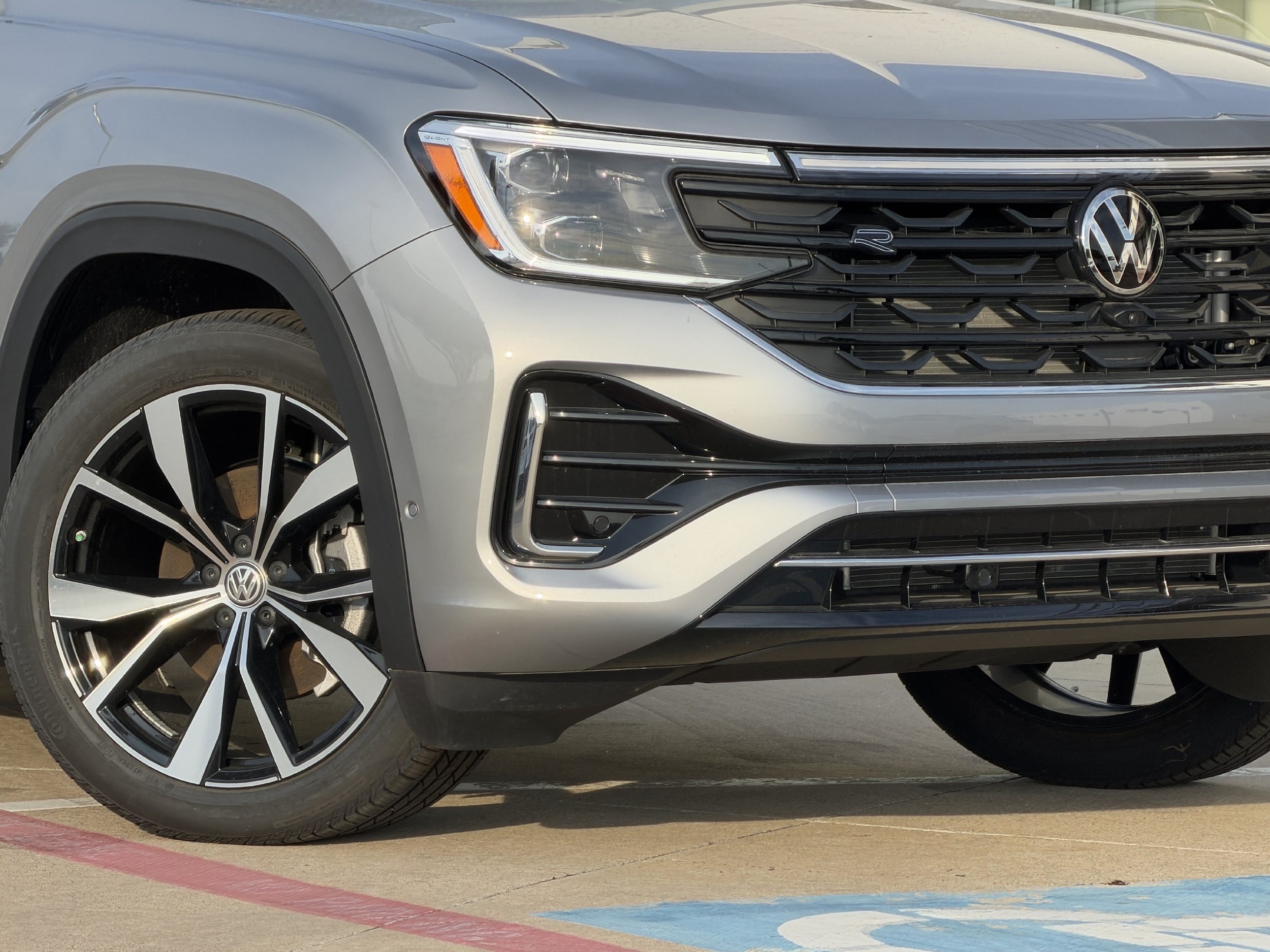 2026 Volkswagen Atlas SEL Premium R-Line - Photo 9