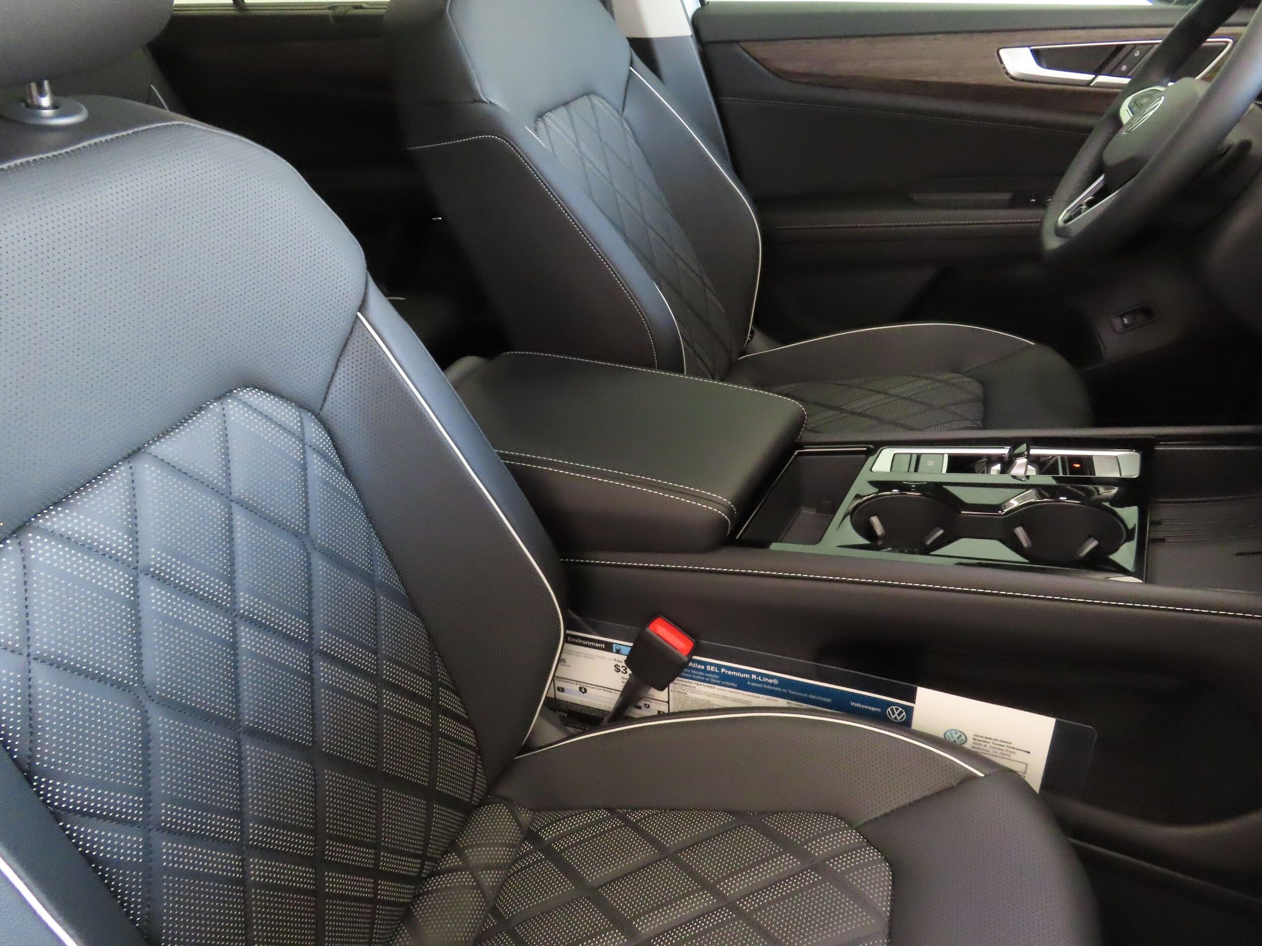 2026 Volkswagen Atlas SEL Premium R-Line - Photo 28