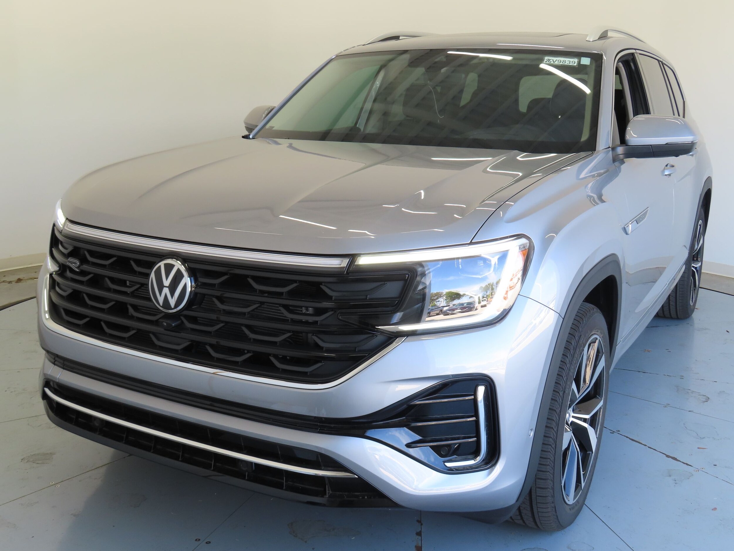2026 Volkswagen Atlas SEL Premium R-Line - Photo 8