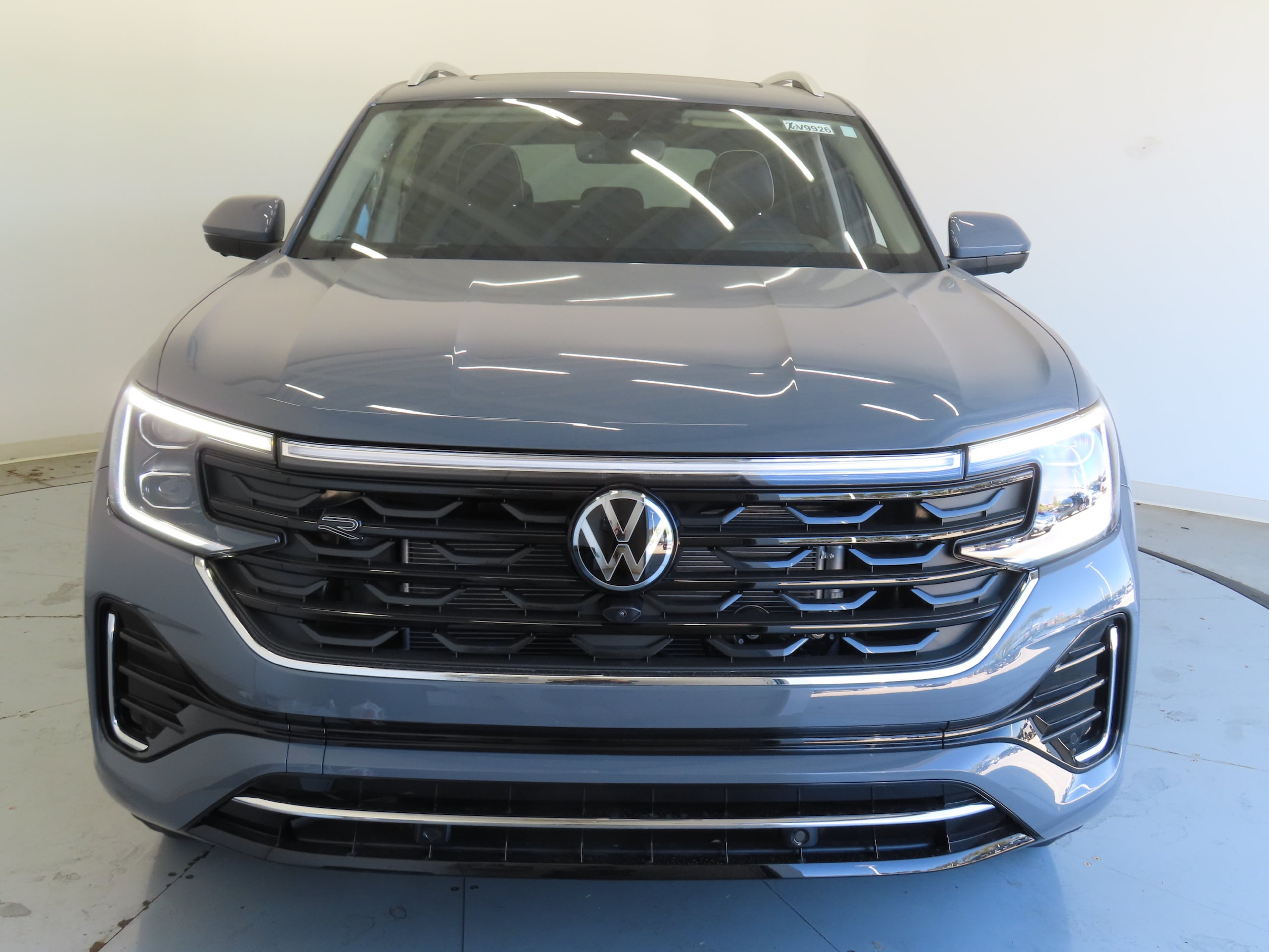 2026 Volkswagen Atlas SEL Premium R-Line - Photo 9