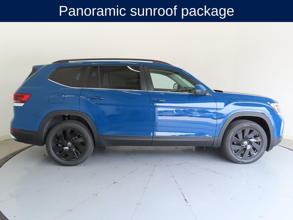 Used 2025 Volkswagen Atlas 2.0T SE w/Technology SUV