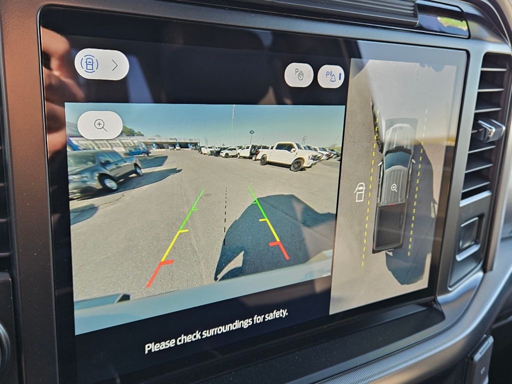 2025 Ford F-150 Platinum - Photo 22