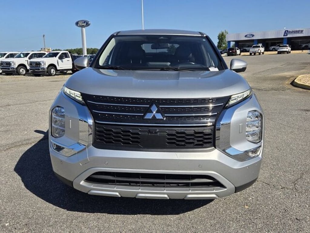 Used 2024 Mitsubishi Outlander Wagon