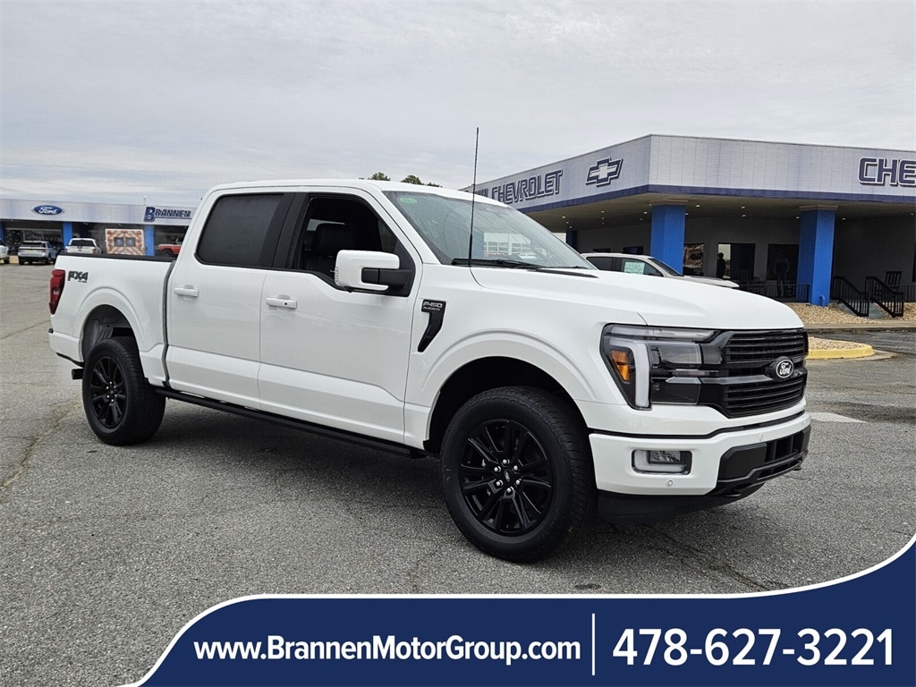 2025 Ford F-150 Platinum's photo