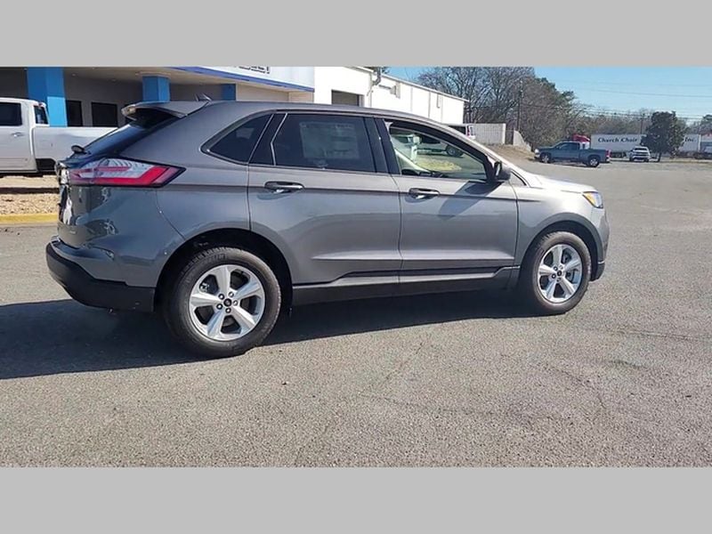 2024 Ford Edge SE - Photo 35