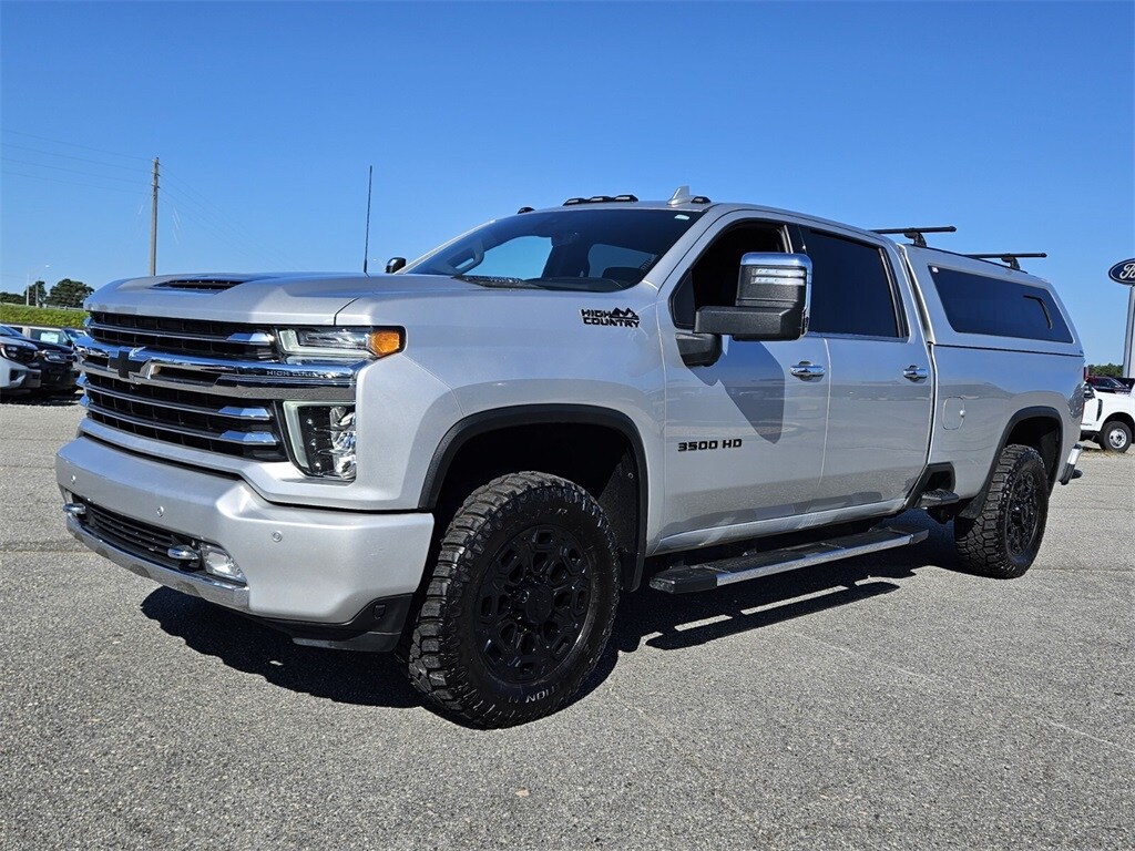 2022 Chevrolet Silverado 3500HD High Country photo 3