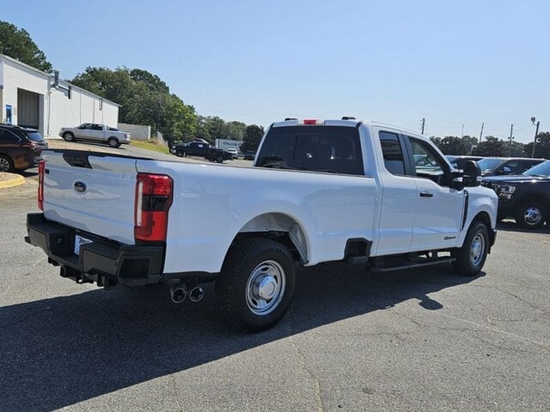 2026 Ford F-350 Super Duty XL - Photo 11