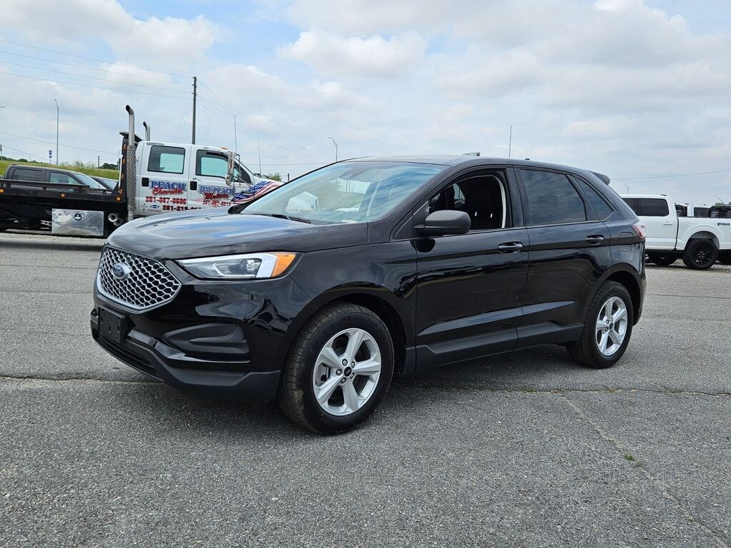 New 2024 Ford Edge SE SUV