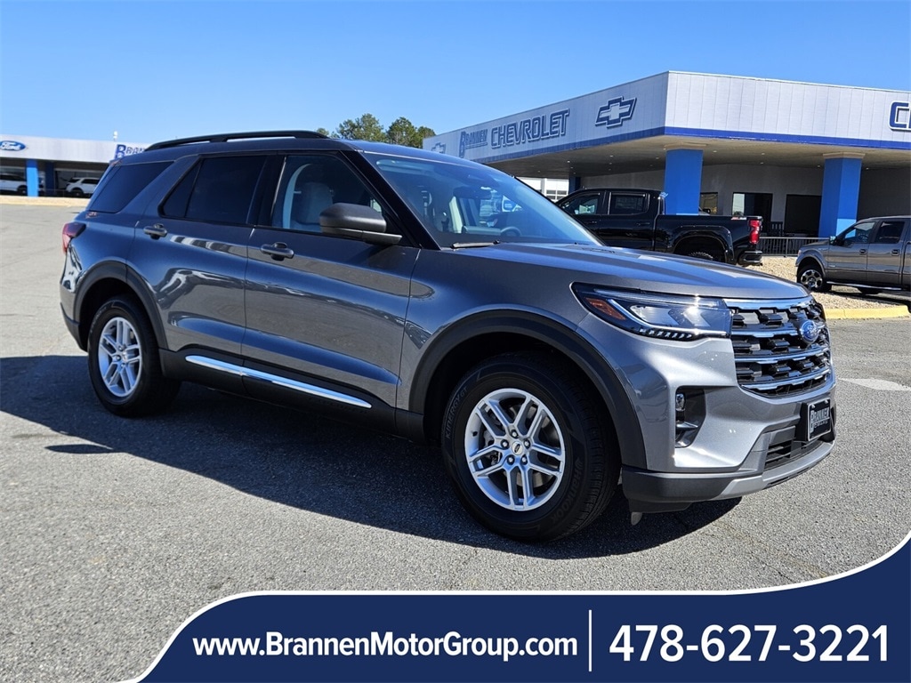 2025 Ford Explorer SUV 