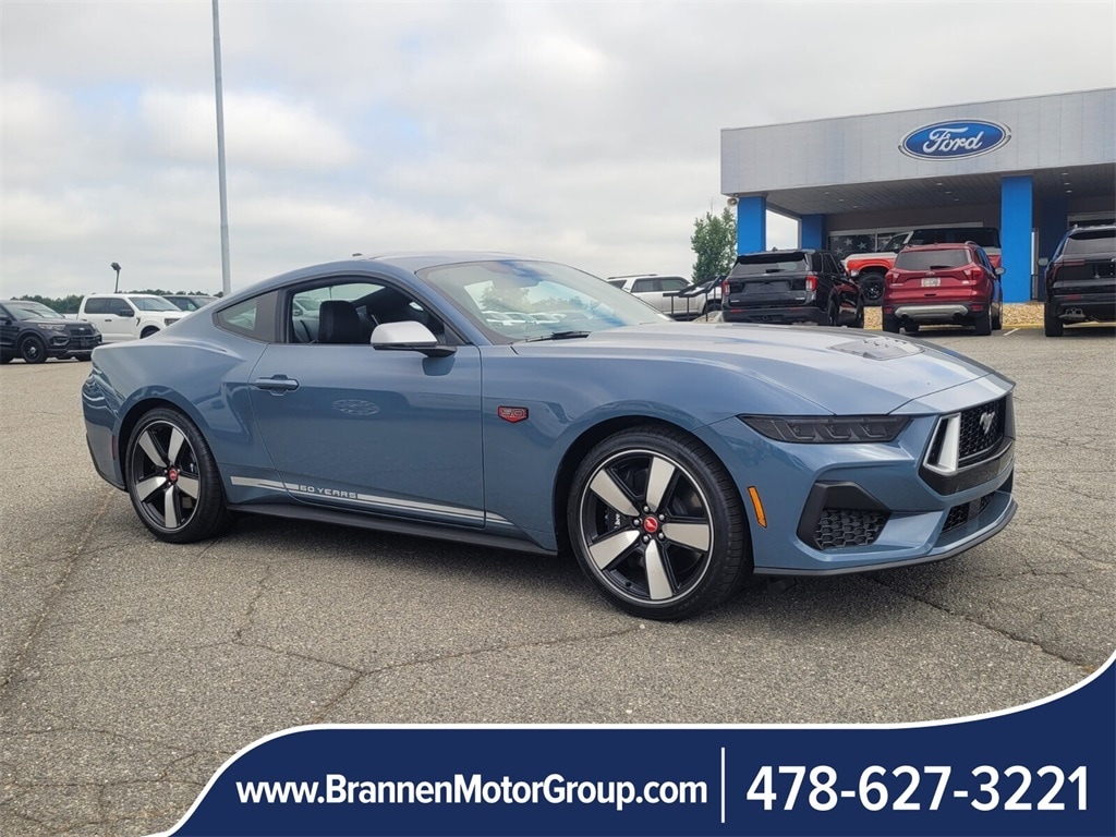 2025 Ford Mustang Coupe 