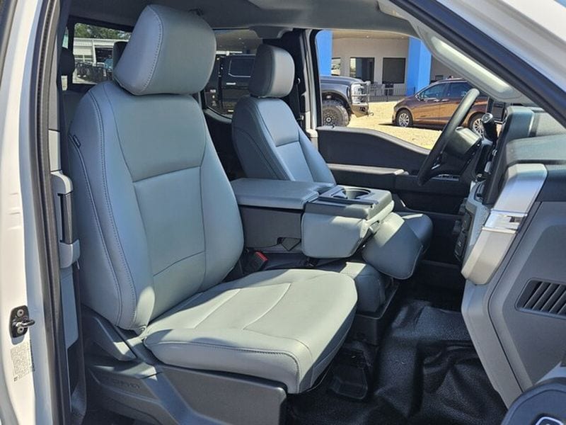 2026 Ford F-350 Super Duty XL - Photo 14