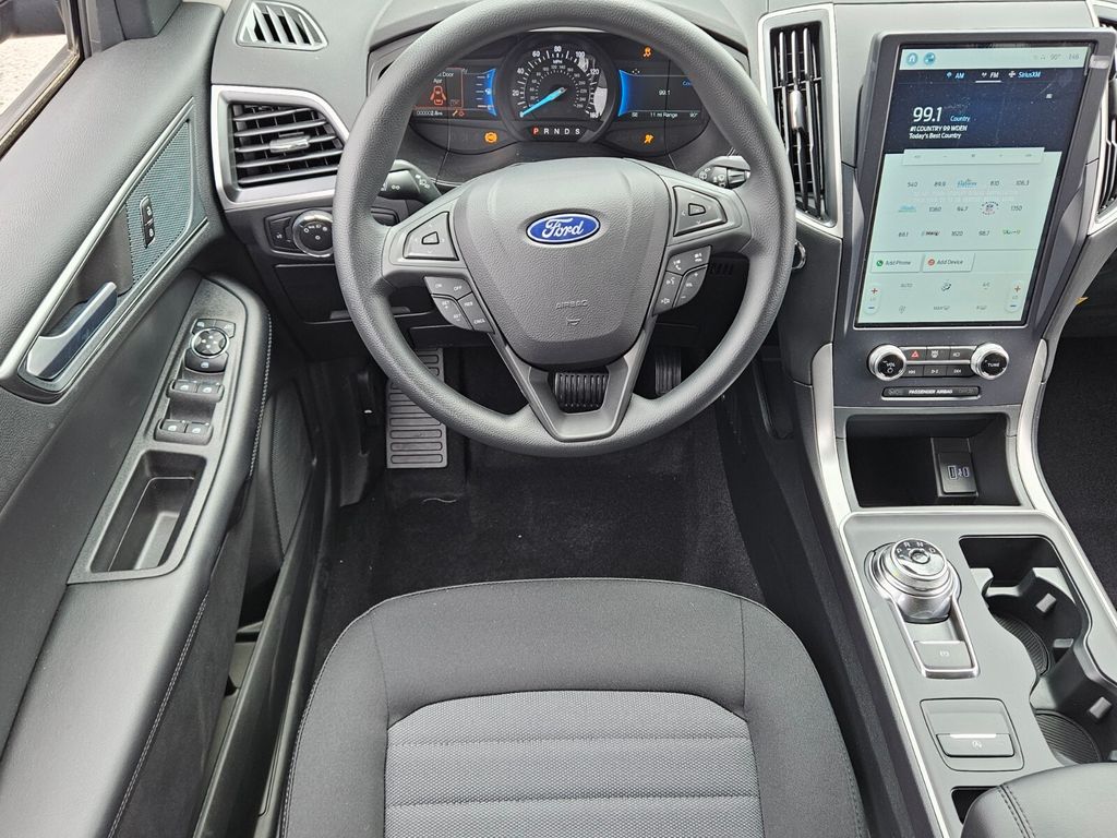 2024 Ford Edge SE - Photo 7