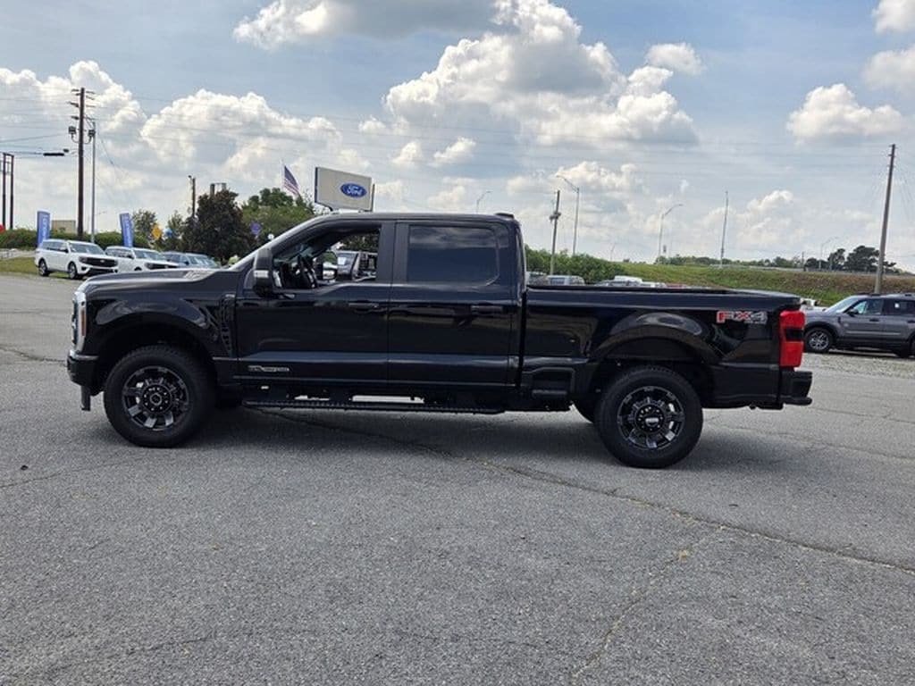 Used 2025 Ford Super Duty F-250 SRW XL Truck