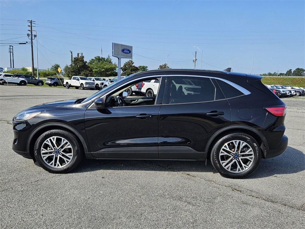 2020 Ford Escape SEL photo 2