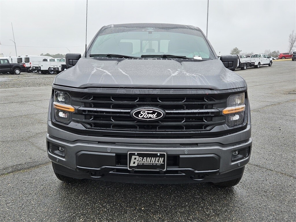 2025 Ford F-150 XLT photo 2