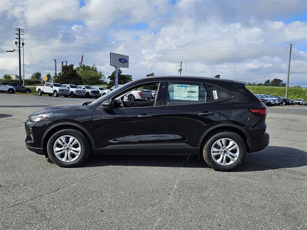 2024 Ford Escape Base photo 2