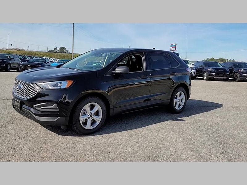 2024 Ford Edge SE - Photo 30
