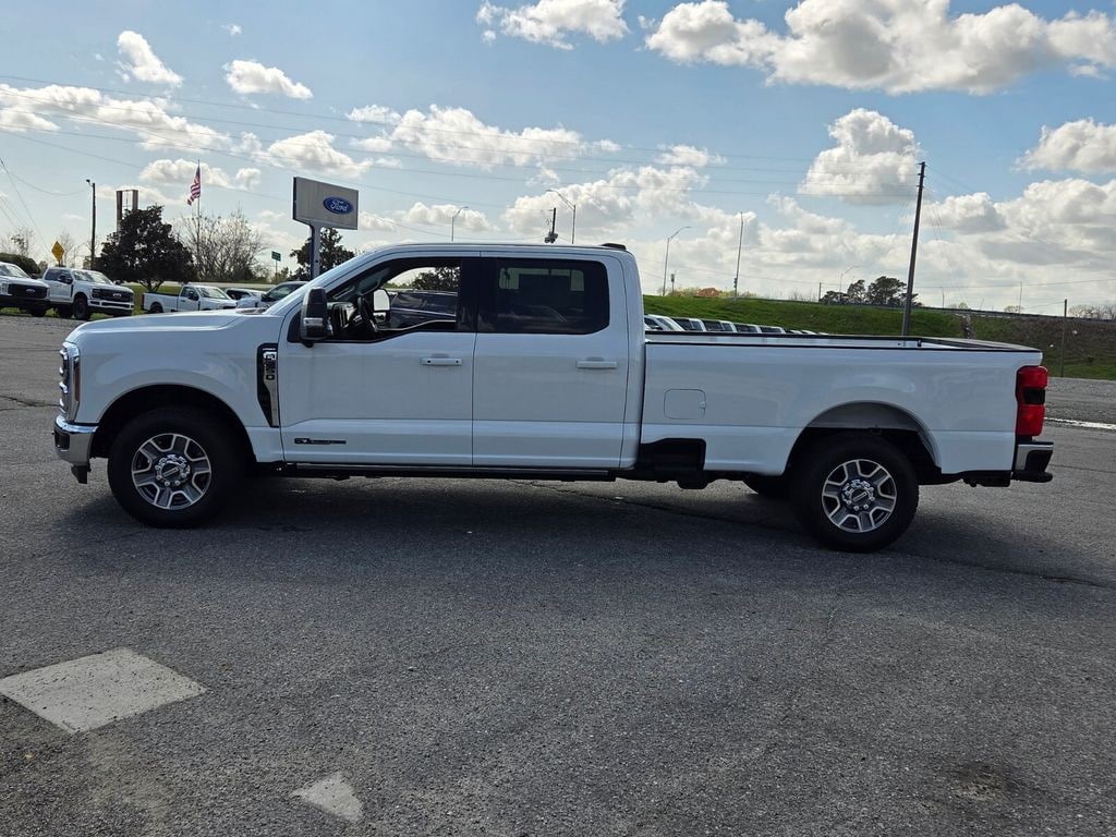 New 2026 Ford F-250SD Lariat Truck