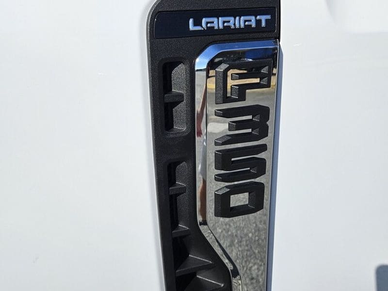 2026 Ford F-350 Super Duty Lariat - Photo 17