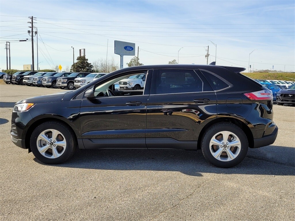 2024 Ford Edge SE photo 4