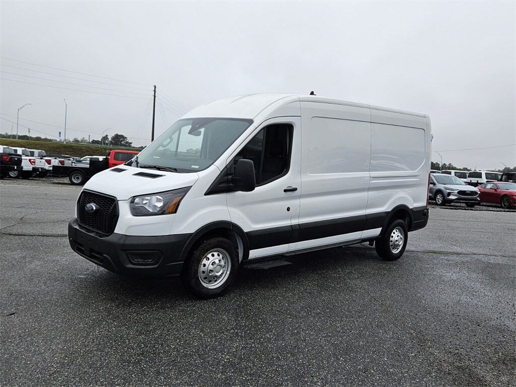 2024 Ford Transit photo 3