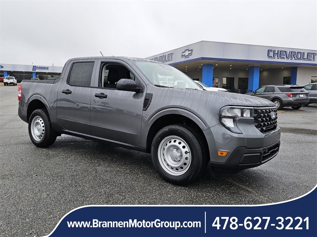 2025 Ford Maverick XL's photo