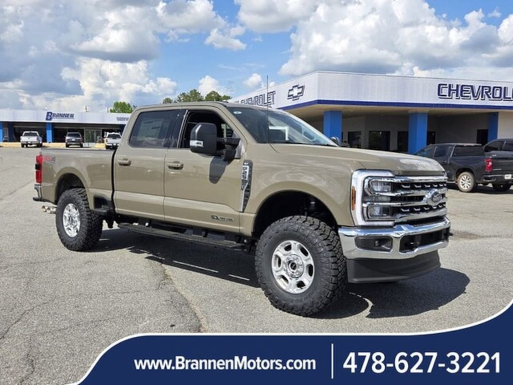 New 2026 Ford F-250 XLT Crew Cab