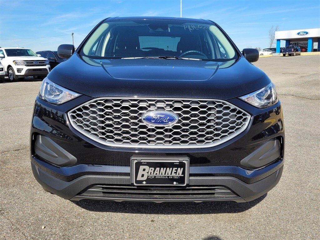 2024 Ford Edge SE photo 2