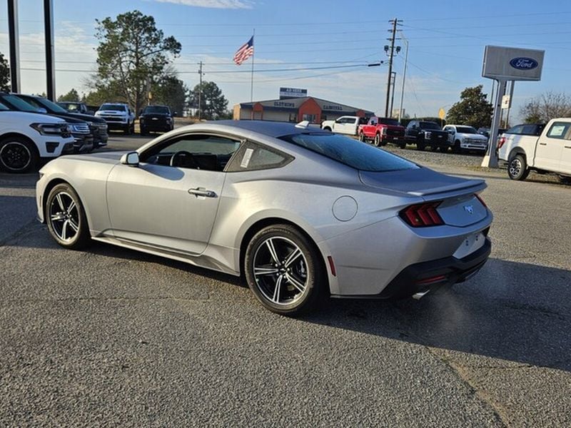 2025 Ford Mustang EcoBoost Premium Fastback - Photo 6