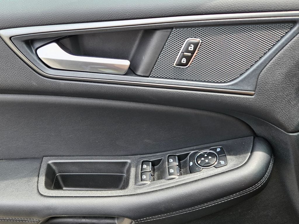 2024 Ford Edge SE - Photo 28