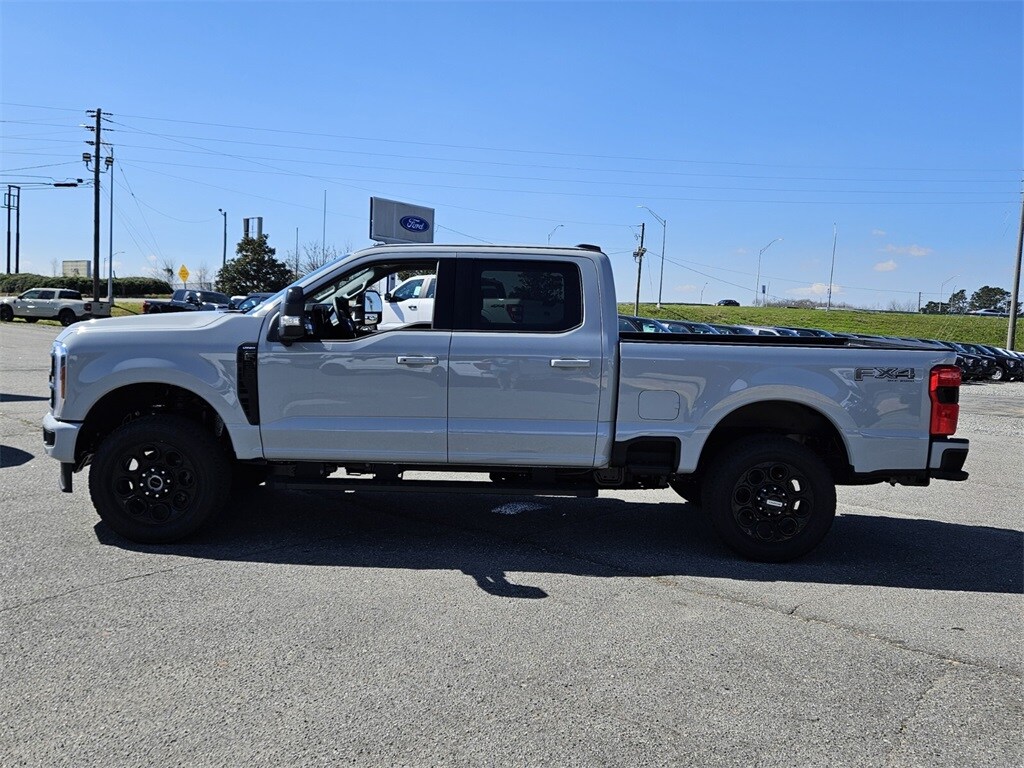 2025 Ford F-250 photo 4