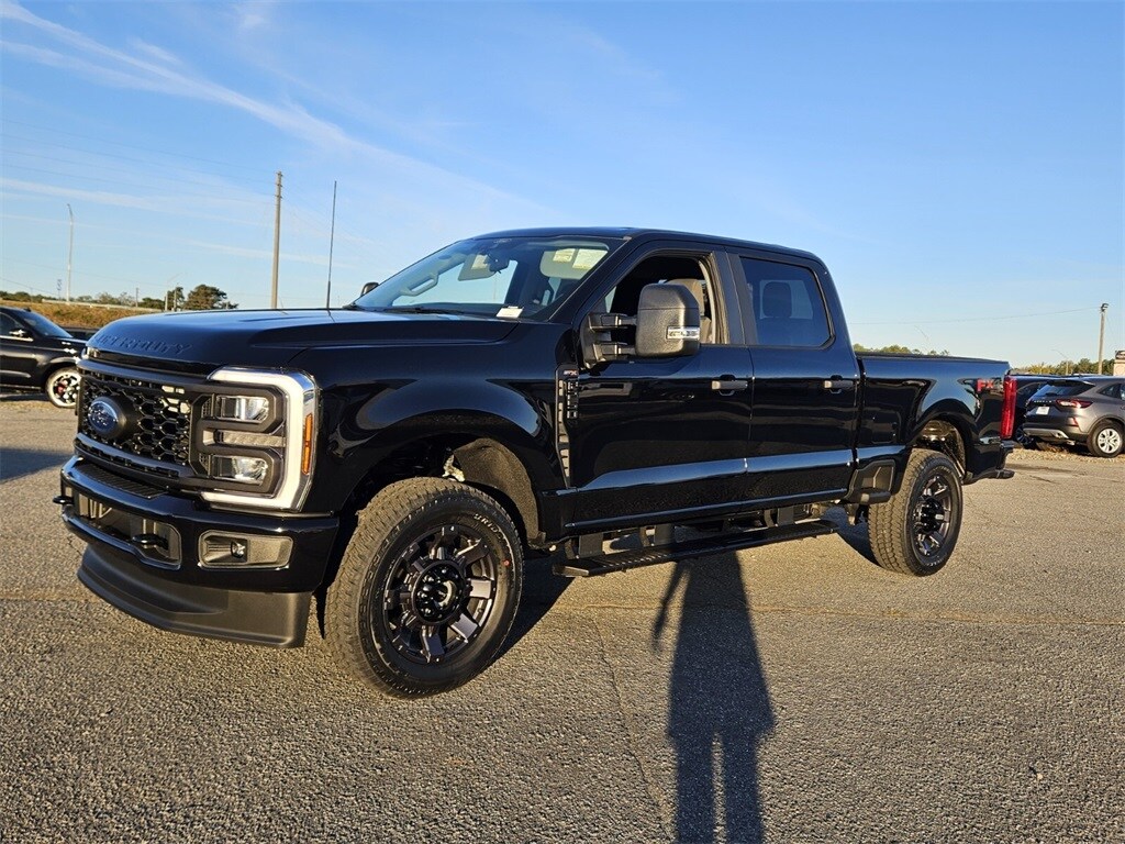 2026 Ford F-250 XL photo 3