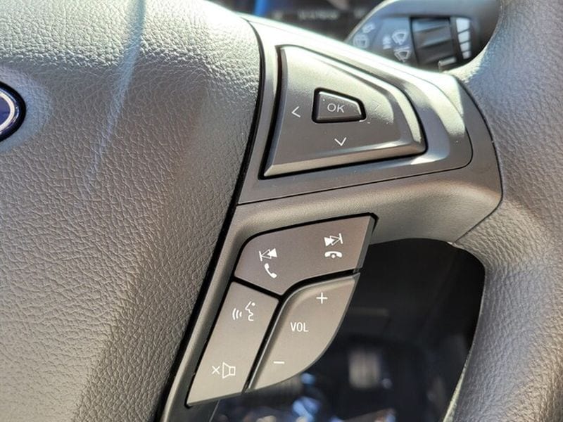 2024 Ford Edge SE - Photo 25