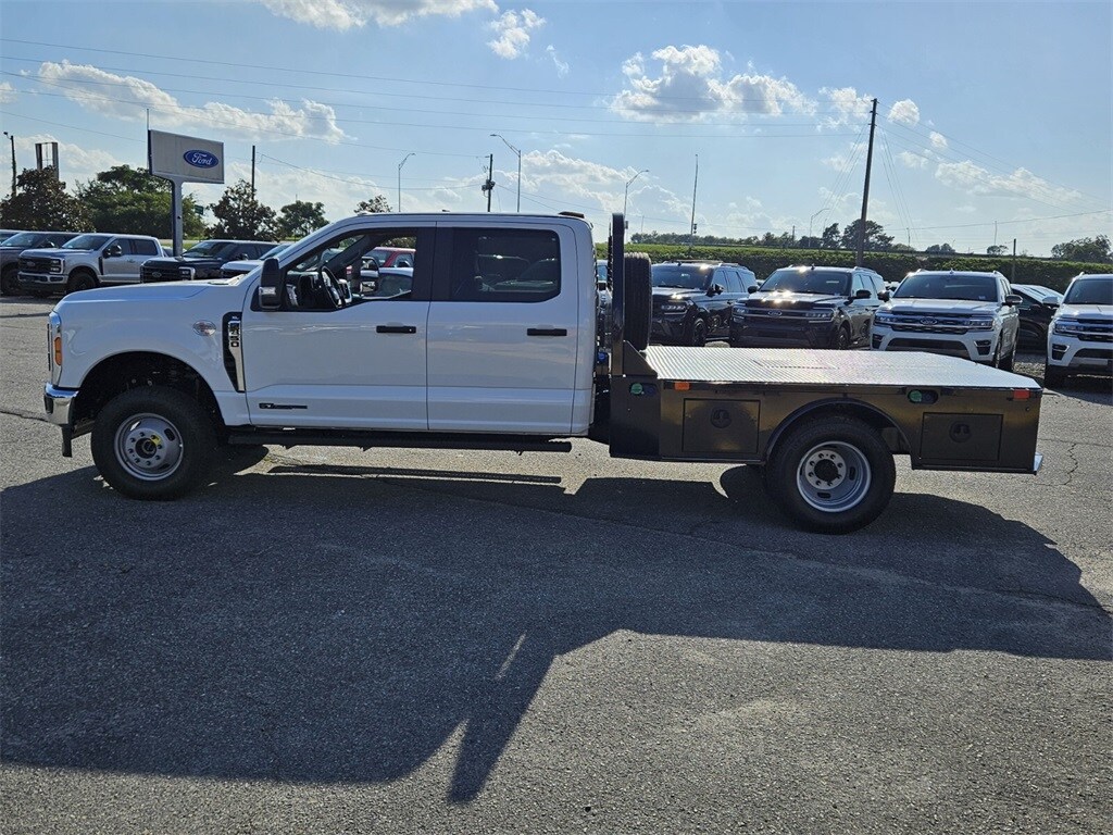 2024 Ford F-350 photo 3