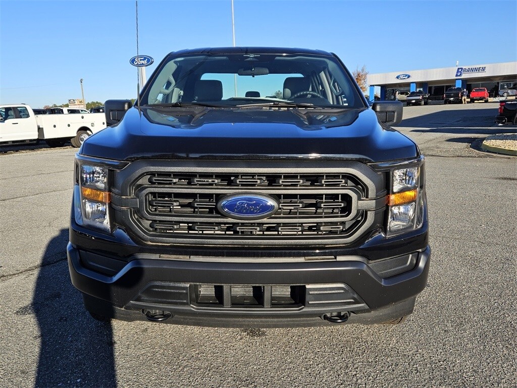 2023 Ford F-150 XL photo 2