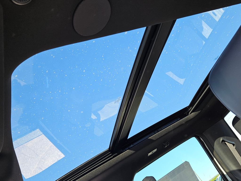 2025 Ford F-150 Platinum - Photo 18