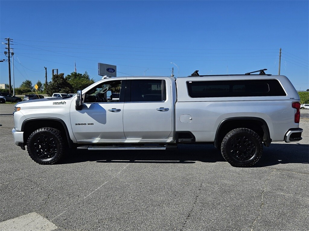 2022 Chevrolet Silverado 3500HD High Country photo 4