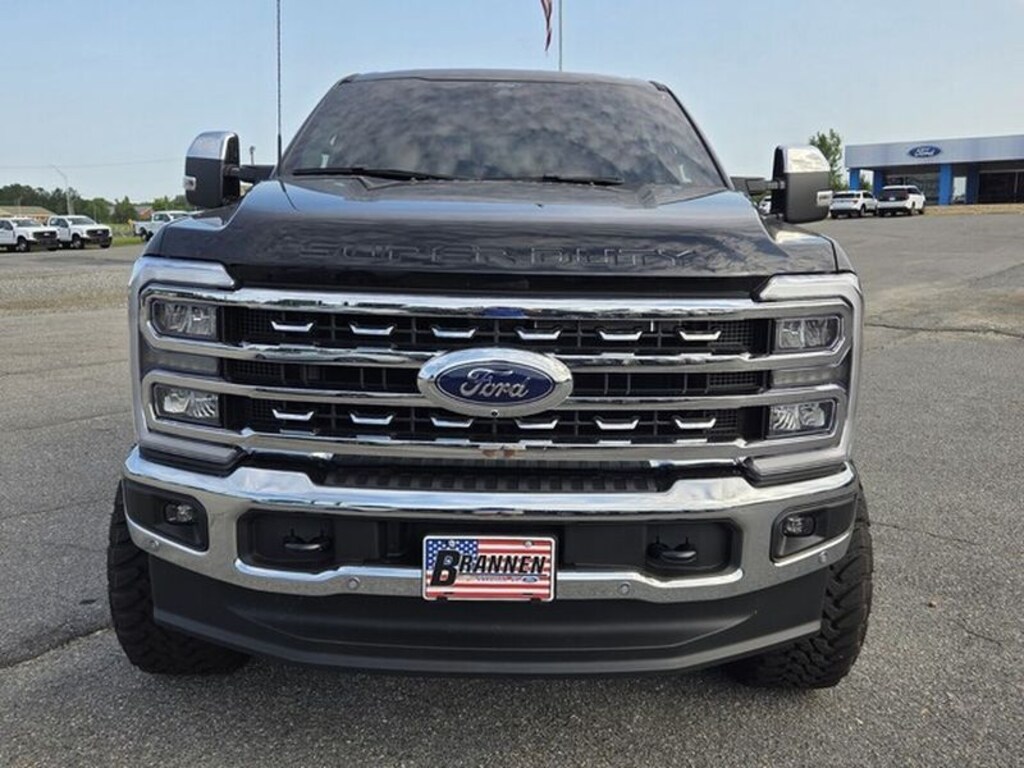 New 2026 Ford F-250 Lariat Crew Cab