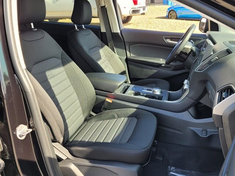 2024 Ford Edge SE - Photo 16