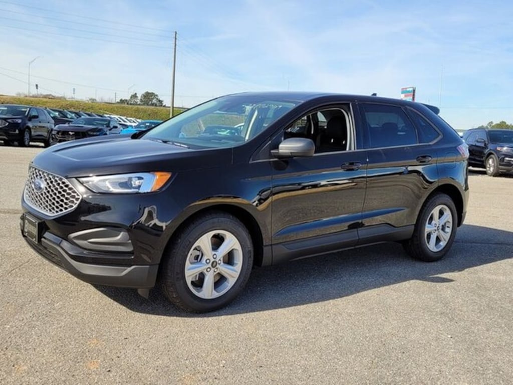 New 2024 Ford Edge SE Sport Utility