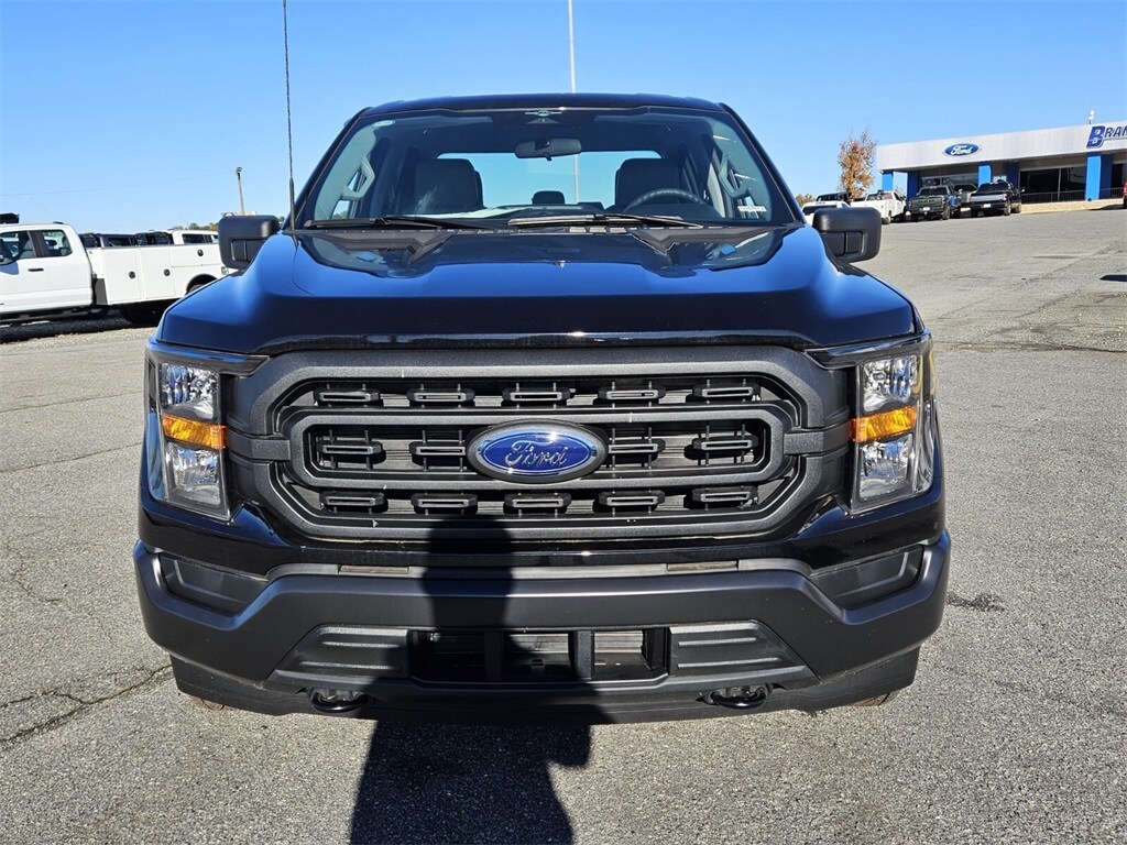 2023 Ford F-150 XL photo 2