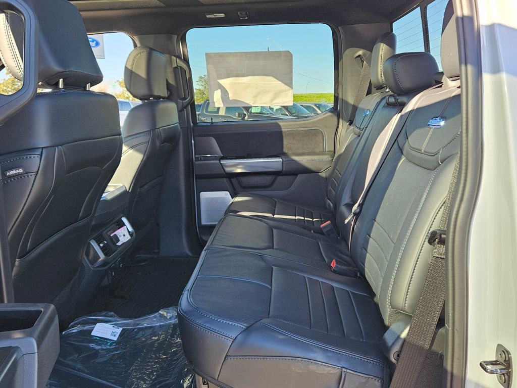 2025 Ford F-150 Platinum - Photo 6