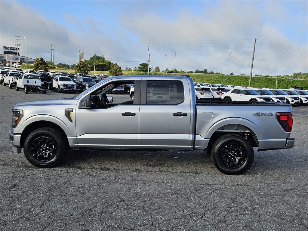 2025 Ford F-150 STX photo 4