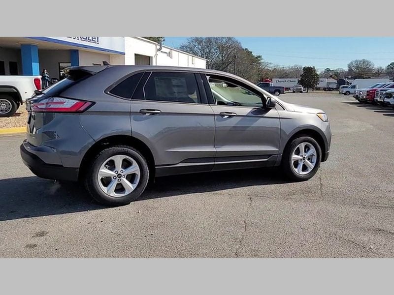 2024 Ford Edge SE - Photo 35