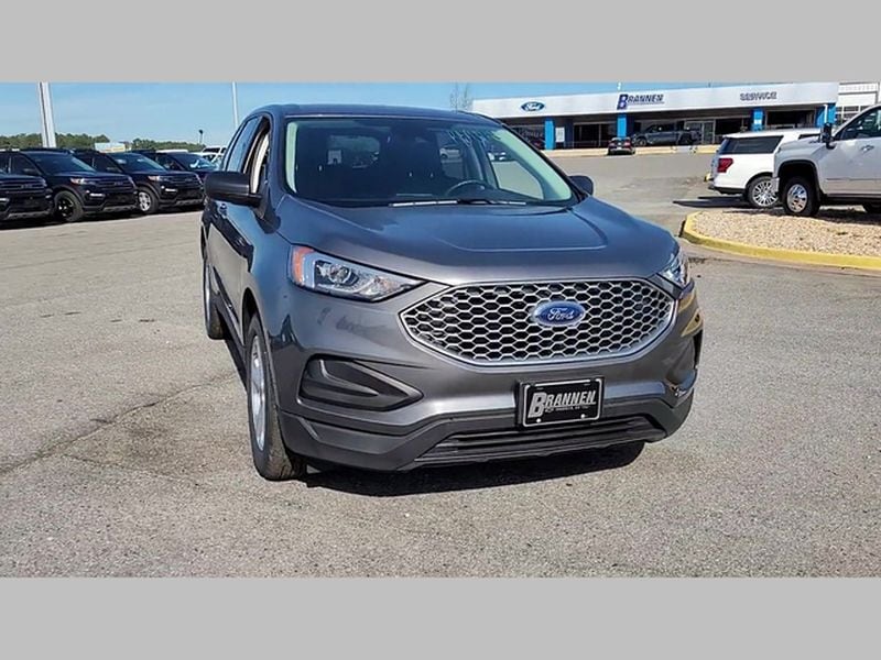2024 Ford Edge SE - Photo 37