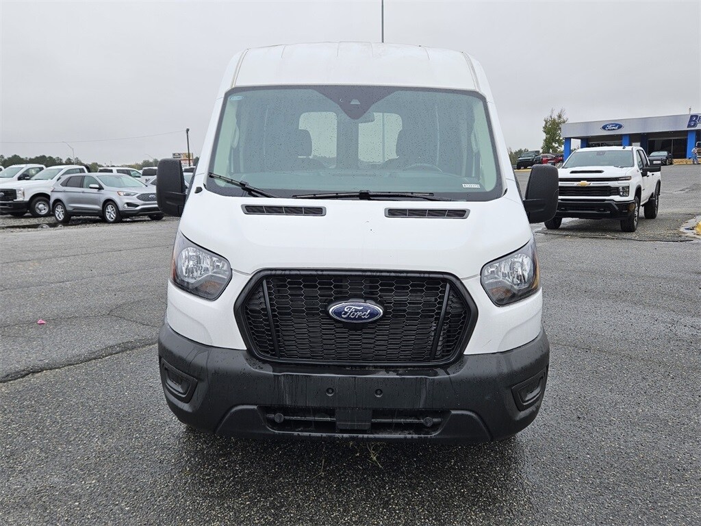 2024 Ford Transit photo 2