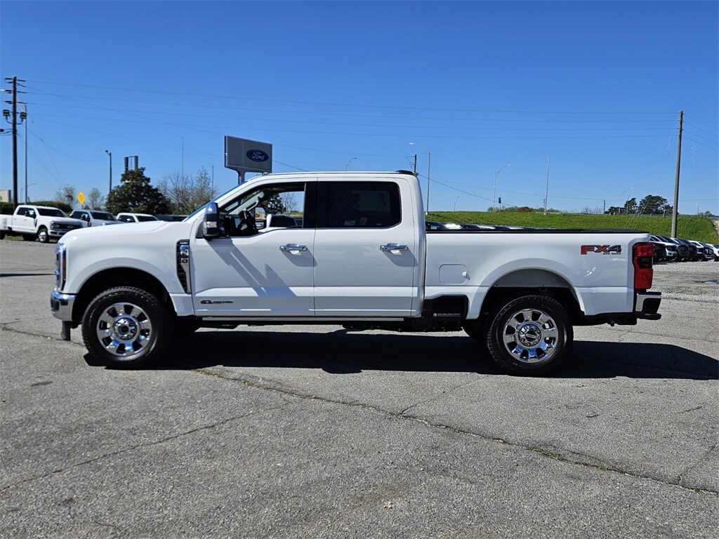2025 Ford F-250 photo 4