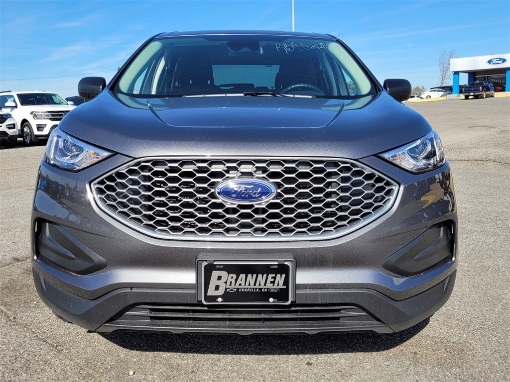 2024 Ford Edge SE photo 2